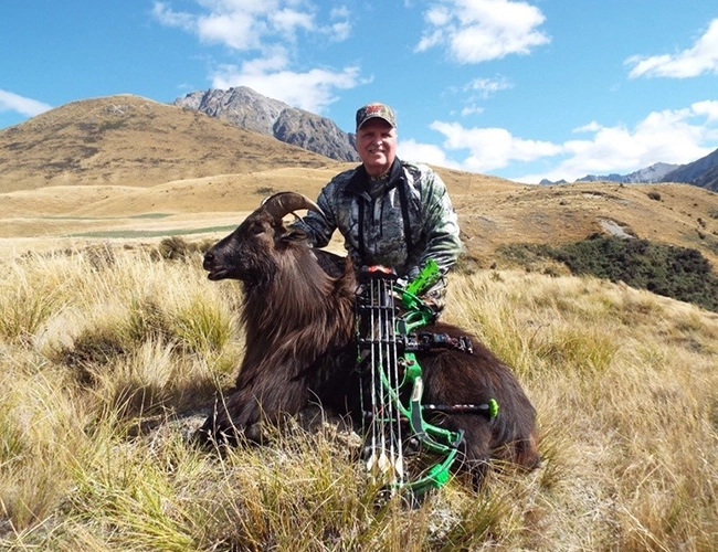 Global Pursuits_Tahr_b